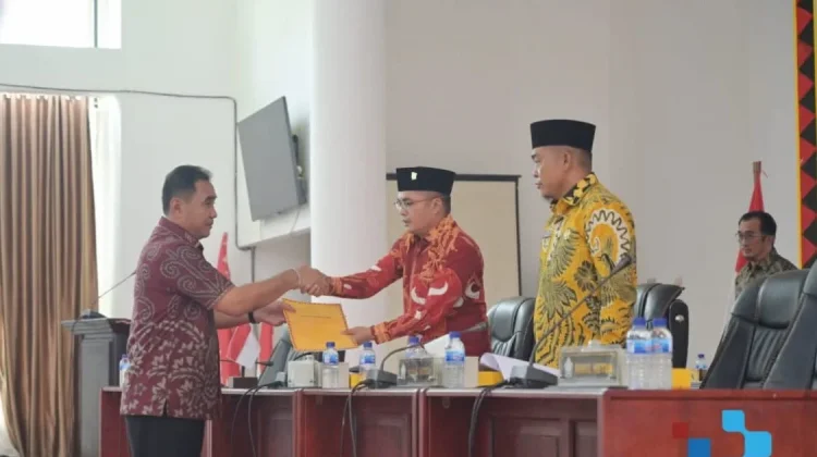 Wakil Bupati Nias Selatan Hadiri Rapat Paripurna DPRD