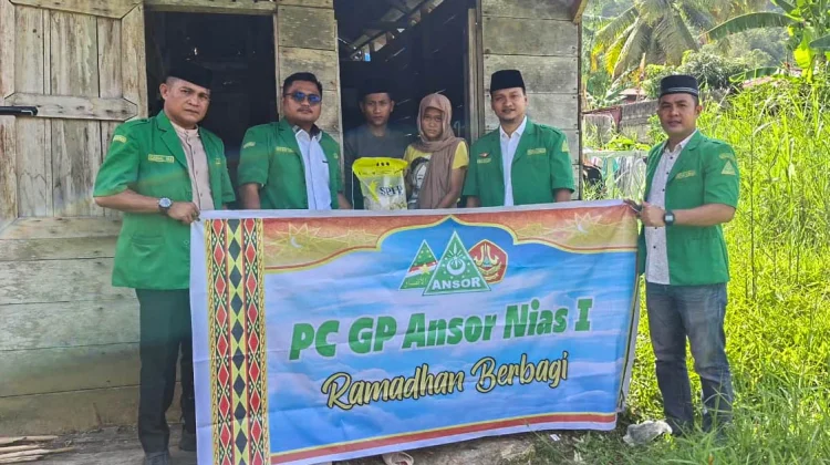 Ansor Nias I Gelar Ramadan Berbagi, Salurkan Takjil dan Sembako untuk Warga