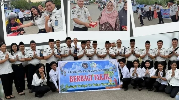 Lapas Gunungsitoli Bagi-bagi Takjil Kepada Masyarakat