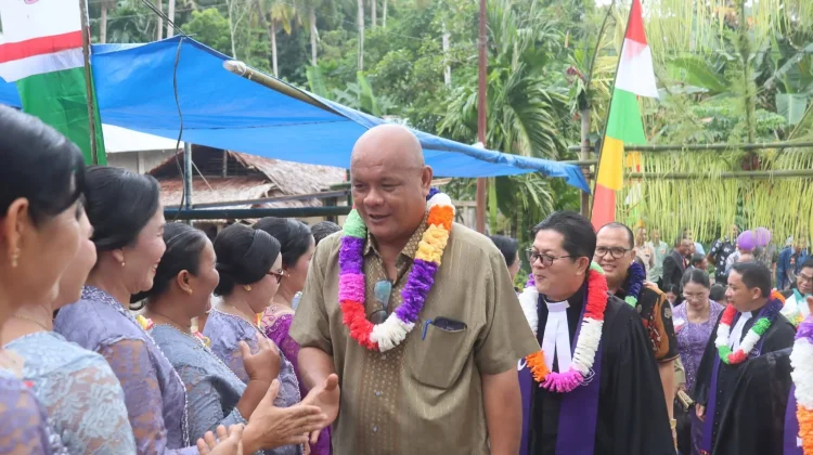 Peletakan Batu Pertama Pembangunan Gereja BNKP Kasih