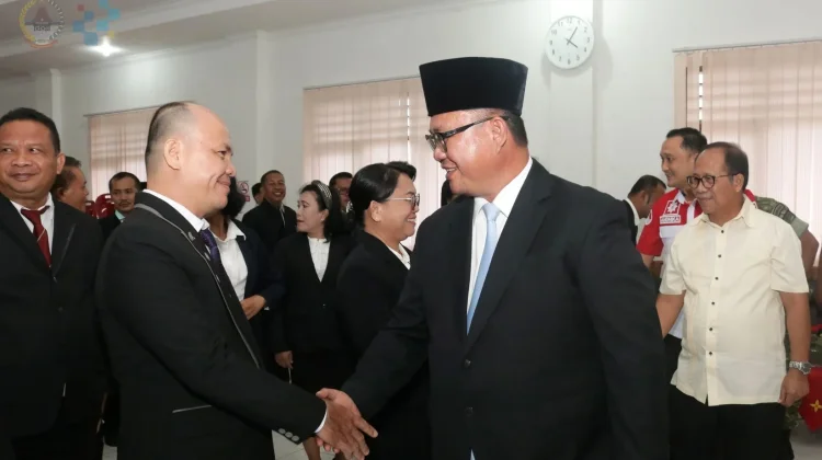 Pengambilan Sumpah/Janji Kasek dan Pengawas Lingkup Pemko Gunungsitoli