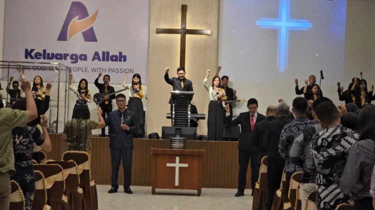 Peringatan Jum'at Agung, Hati yang Mengasihi tanpa Syarat