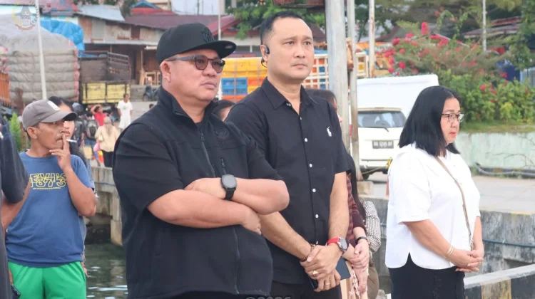 Penjemputan dan Penghormatan Terakhir Wakil Ketua DPRD