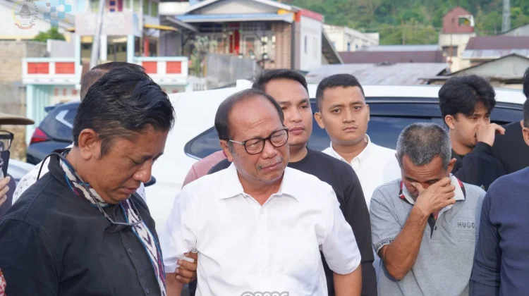 Penjemputan dan Penghormatan Terakhir Wakil Ketua DPRD