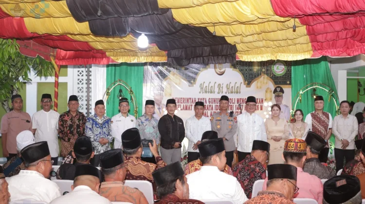 Wali Kota Gunungsitoli Hadiri Halal Bi Halal Bersama Masyarakat