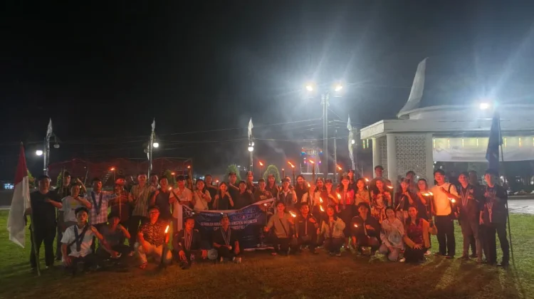 Pawai Obor GMKI Warnai Perayaan Paskah di Gunungsitoli