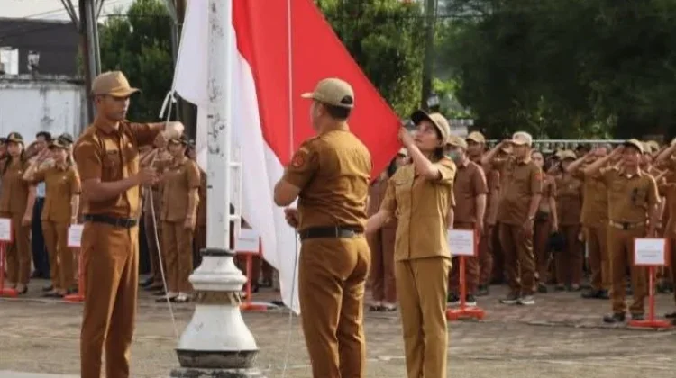 Asisten III Setda Nias Barat Tekankan Pentingnya Motivasi dalam Diri ASN