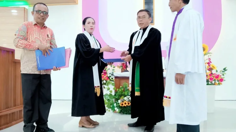 Pendeta Baru BNKP Hilisangawöla Resmi Dilantik