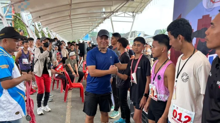 Semarak HUT 348, Wali Kota Gunungsitoli Lepas Peserta Run