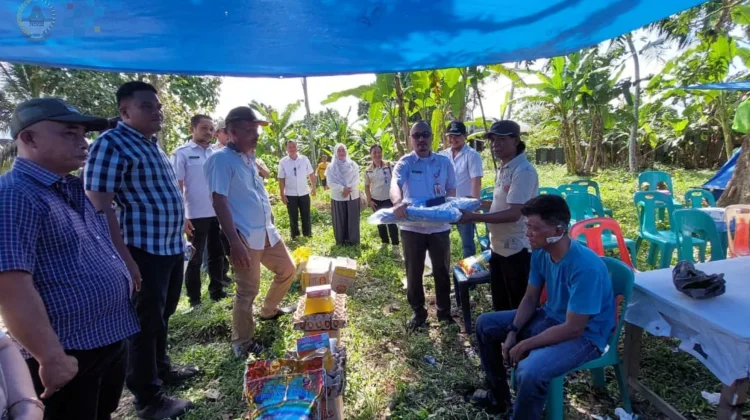Pemko Gunungsitoli Salurkan Bantuan bagi Korban Kebakaran Rumah di Mudik