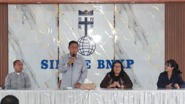 Ephorus BNKP Membuka kegiatan Training of Trainer (TOT) dan TPPO