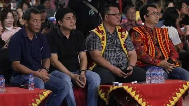 Fashion Carnaval dan Ragam Seni Budaya Tampil Memukau HUT 348 Kota Gunungsitoli