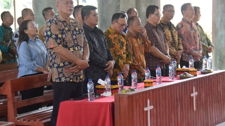 Bupati Nias Utara Hadiri Ibadah Perayaan Paskah Resort 49 BNKP di Hiligodu