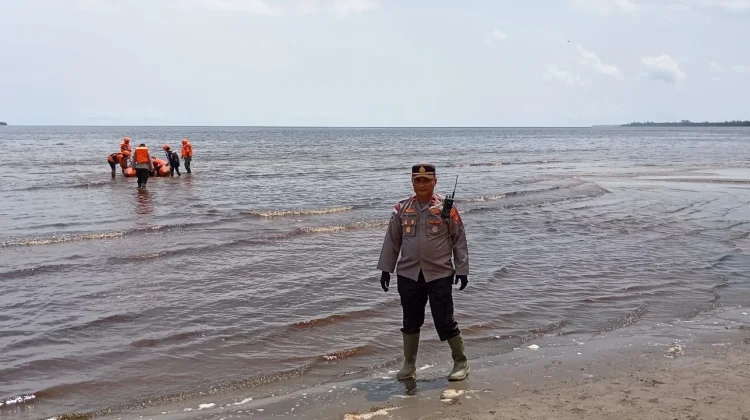 Polsek Lahewa Gabung Tim SAR Cari Warga Hilang Diterkam Buaya