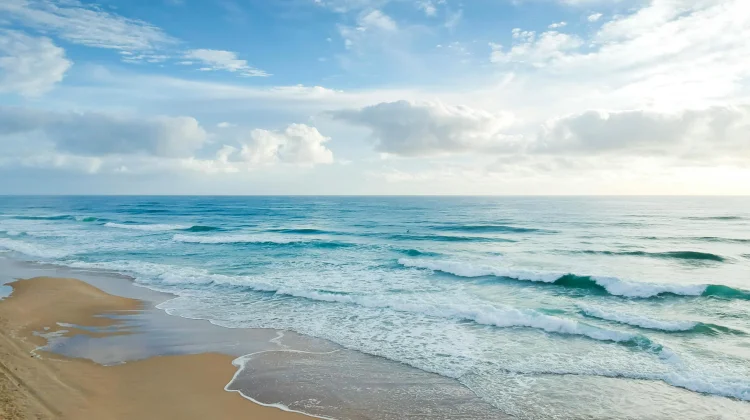 Abrasi Pantai dan Dampaknya bagi Warga Pesisir