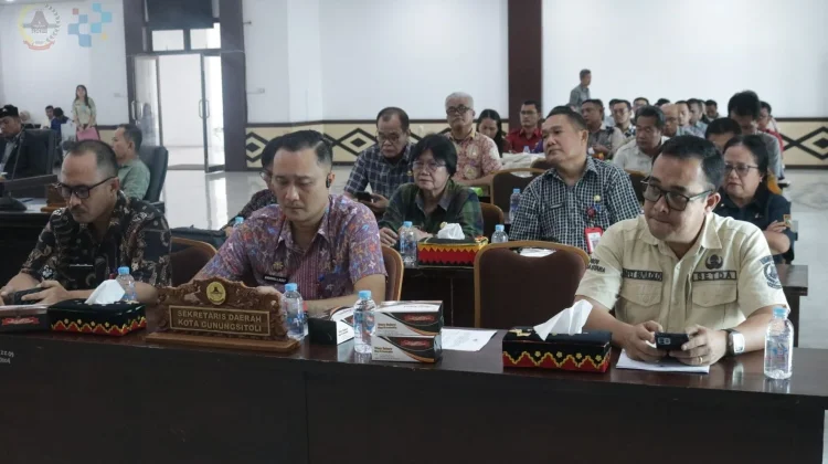 Wali Kota Gunungsitoli Hadiri Paripurna Penyampaian Rekomendasi DPRD atas LKPJ