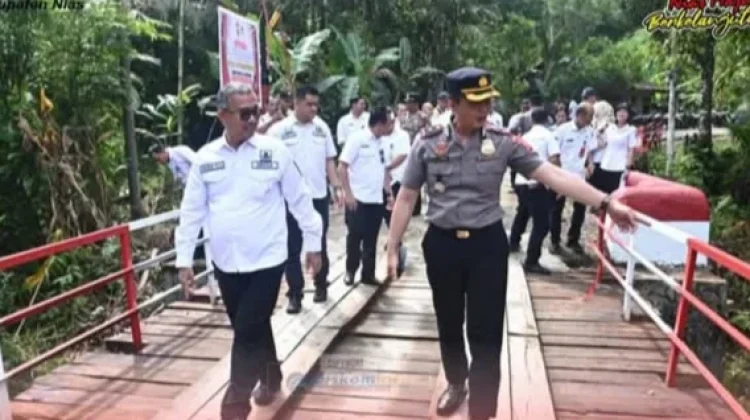 Peresmian Revitalisasi Jembatan MUA di Kecamatan Hiliduho