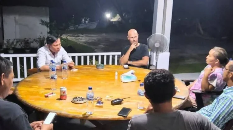 Bupati Nias Barat Diskusi dengan Pelaku Usaha Wisata di Pulau Asu