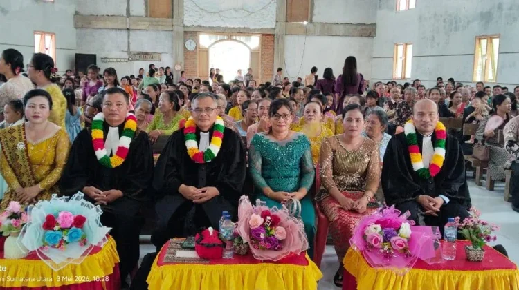 BPH Gereja ONKP Pimpin Sertijab Pendeta Resort Lahomi Raya