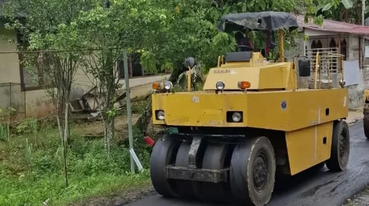 Pemko Gunungsitoli Perbaiki Jalan Menanjak di Onozitoli Sifaoroasi