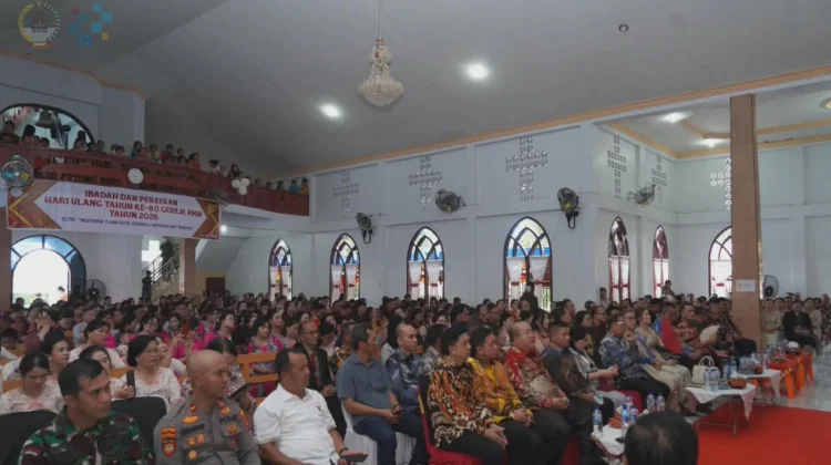 Puncak HUT ke-80 Gereja AMIN Dihadiri Pimpinan Kota Gunungsitoli