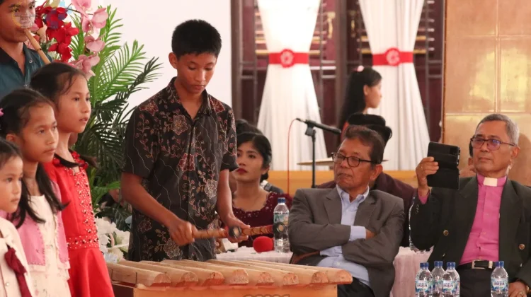 Puncak HUT ke-80 Gereja AMIN Dihadiri Pimpinan Kota Gunungsitoli