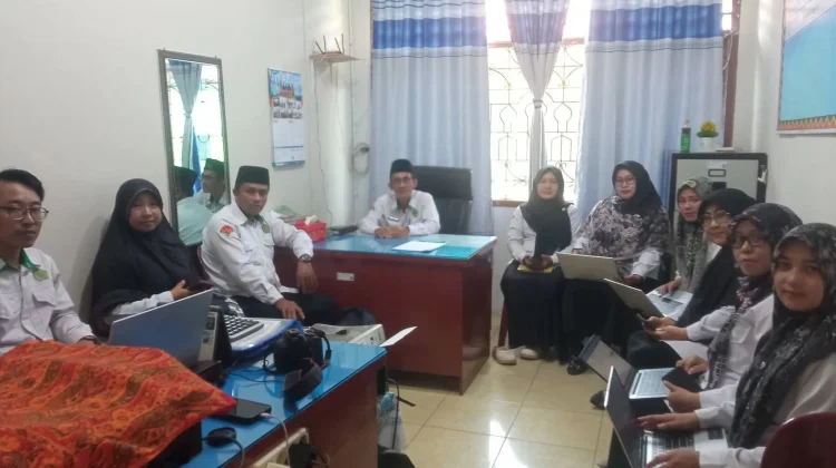 Kemenag Nias Gelar Rakor Pemutakhiran Data EMIS