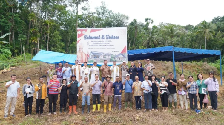 Wali Kota Gunungsitoli Apresiasi Pembangunan Pastoran Kuasi Paroki Fodo