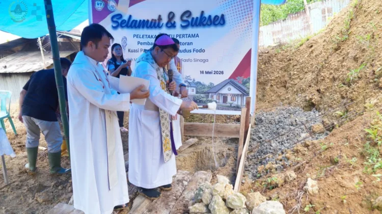 Batu Pertama Pastoran KPKK Fodo Diletakkan, Wali Kota Turut Hadir