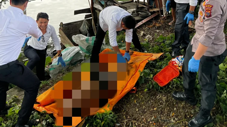 Mayat Pria Diduga ODGJ Ditemukan di Bawah Jembatan Sungai Nou