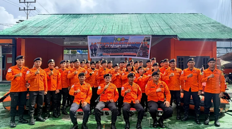 Kantor SAR Nias Gelar Latihan SAR Satu di Air