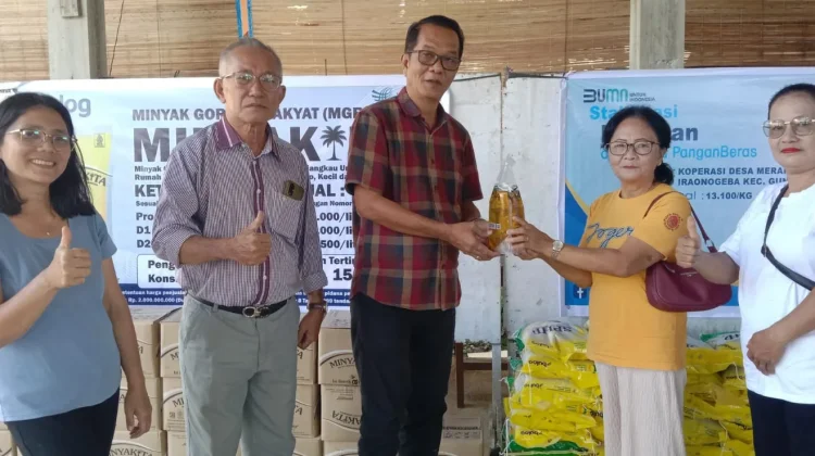 Koperasi Merah Putih Iraonogeba Luncurkan Distribusi Minyak Goreng untuk Warga