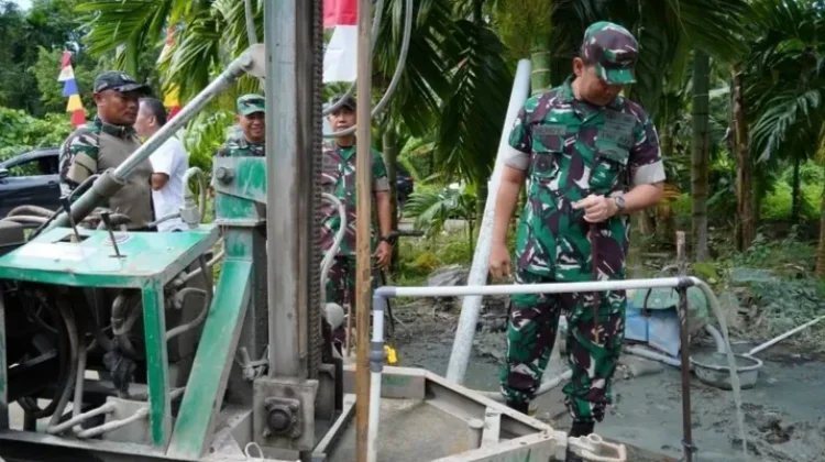 Pastikan Ketersediaan Air Bersih, Pangdam I BB Tinjau Sumur Bor di Nias