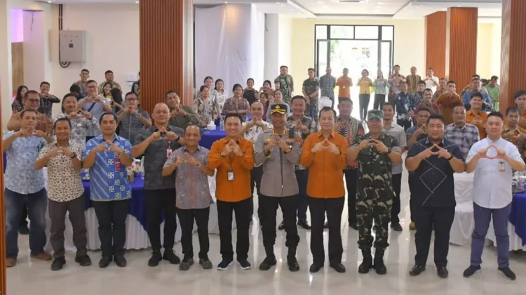 Petugas Sensus Ekonomi 2026 Nias Utara Dibekali, Wabup Tekankan Integritas