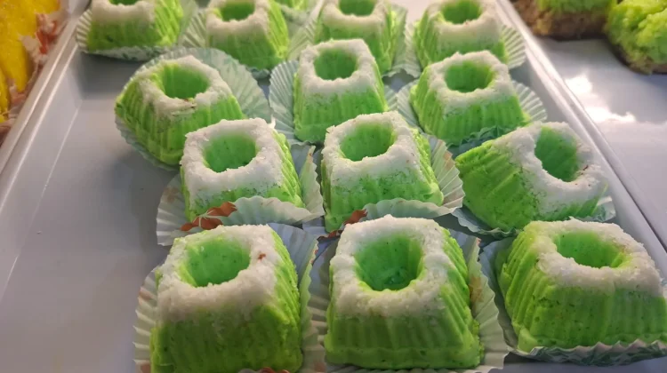 Resep Sederhana Kue Putu Ayu