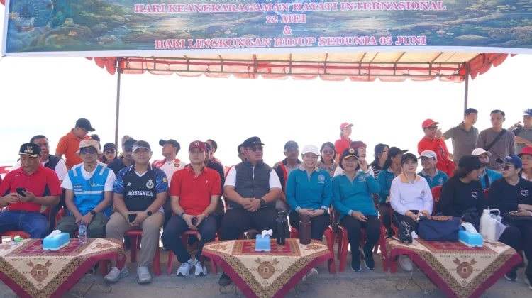 Hijaukan Kota, Selamatkan Laut: Pemko Lepas Tukik