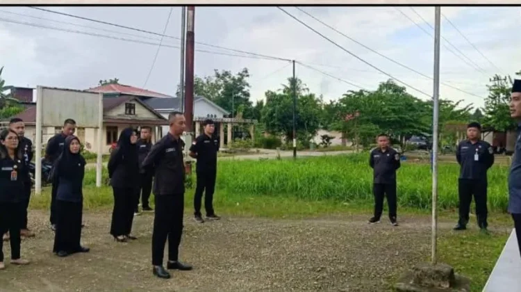 Bawaslu Nias Utara Gelar Apel Pagi, Ketua Tekankan Disiplin dan Tanggung Jawab Kerj