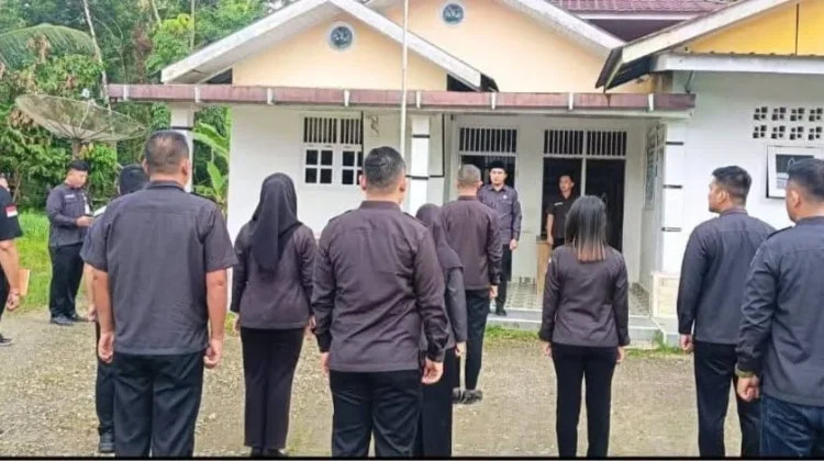 Bawaslu Nias Utara Gelar Apel Pagi, Ketua Tekankan Disiplin dan Tanggung Jawab Kerj