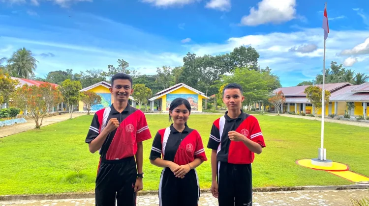 Tim Debat SMA Negeri 1 Gidö Intensif Berlatih menuju Provinsi