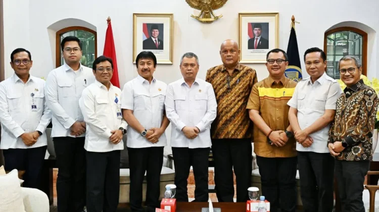 Koordinator Forkada Kepulauan Nias Audiensi dengan Kemenhub