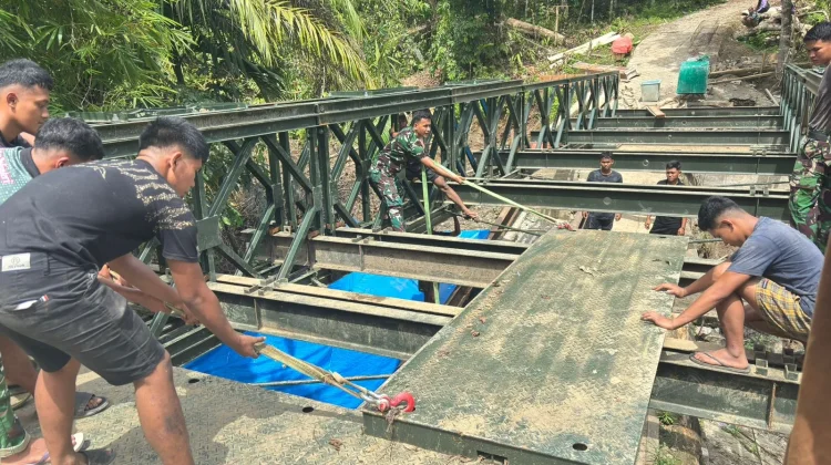 Pembangunan Jembatan Tugala Oyo Hampir Rampung Berkat Bakti TNI AD