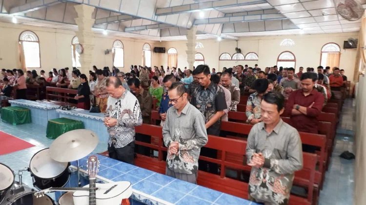 Jemaat Hililaza Antusias Dukung Pembangunan Rumah Dinas BPHMS BNKP