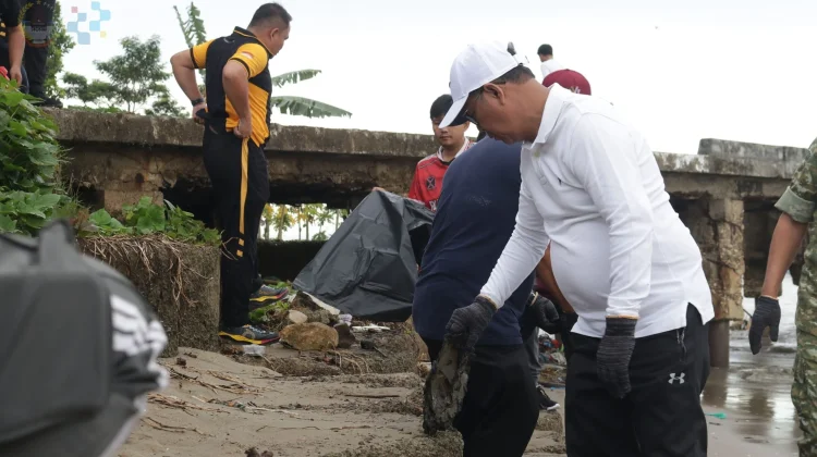 Kolaborasi Hijau: Wawako dan Danantara Bersihkan Pantai