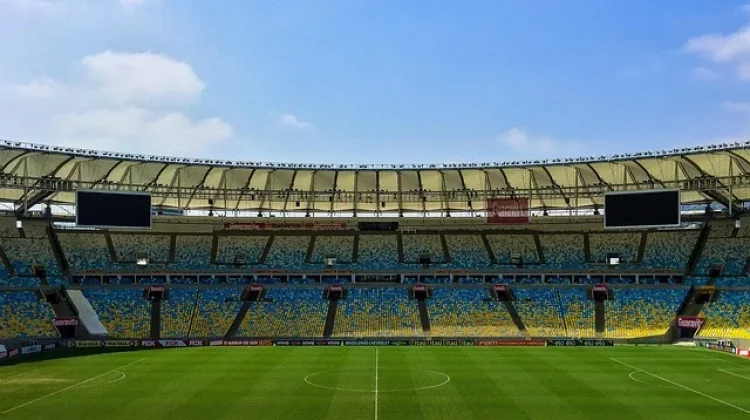 Standar Stadion Sepak Bola sesuai Aturan FIFA