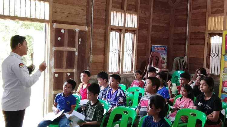 Kemenag Gunungsitoli Gelar Penyuluhan Agama kepada Pemuda Remaja Desa Sihare'o