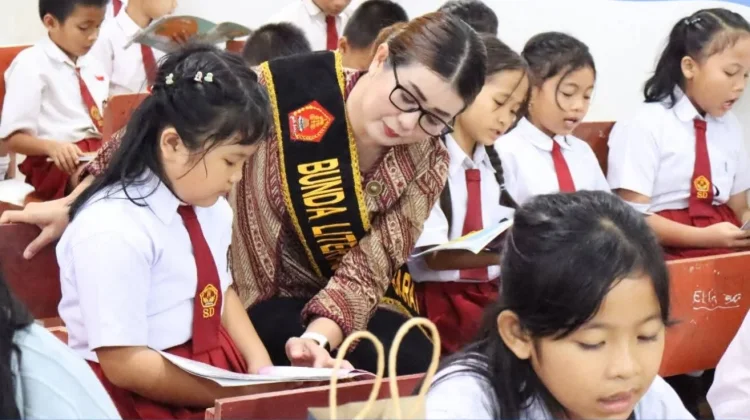 Bunda Literasi Nias Barat Ajak Usia Dini Gemar Membaca