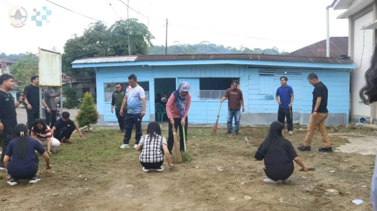 Gotong Royong Jumat Bersih, Ciptakan Lingkungan Kerja yang Bersih dan Nyaman