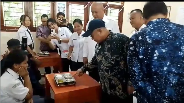 Menteri Pendidikan Dasar dan Menengah Abdul Mu'ti kunjungi Nias Utara