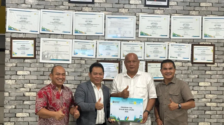Pemkab Nias Utara Terima Bantuan Satelit dari PLN Icon Plus Sumbagut