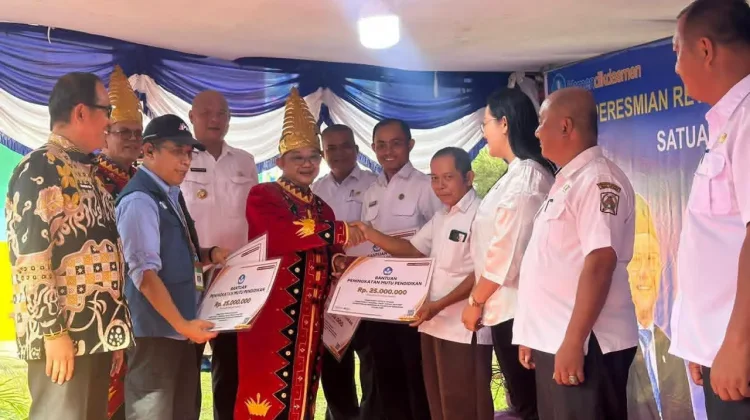 Mendikdasmen Resmikan Revitalisasi Sekolah di Nias Utara